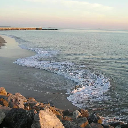 Maison Rouge Le Ponant Dom wakacyjny