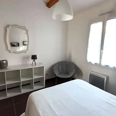 Maison Rouge Le Ponant *